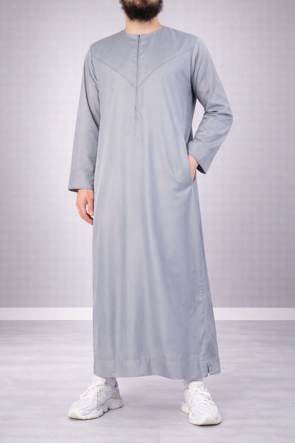 Emirati Qamis Al-Safa Emirati Qamis Al-Safa